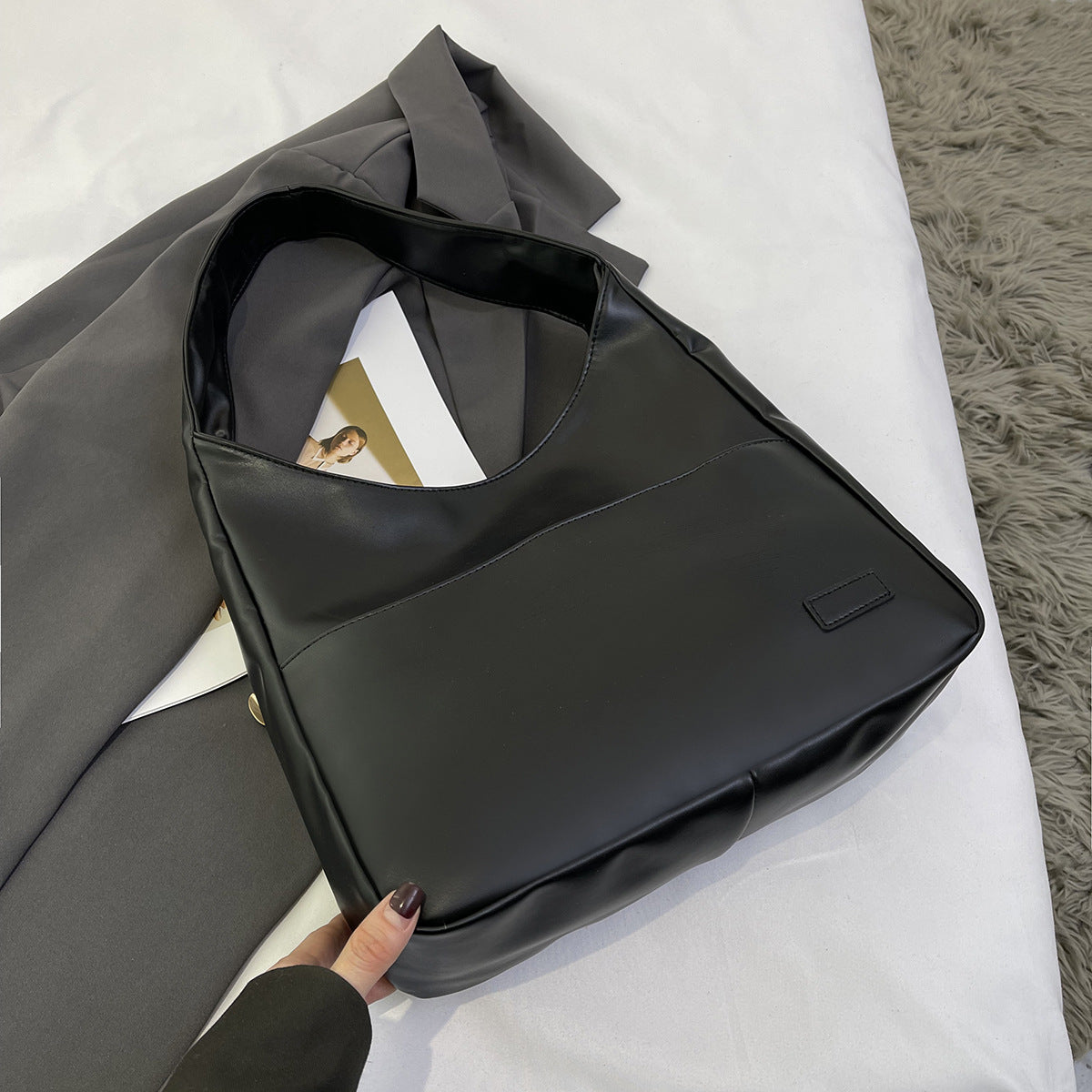 Toth Lion Ridge Large Capacity Shoulder Bag